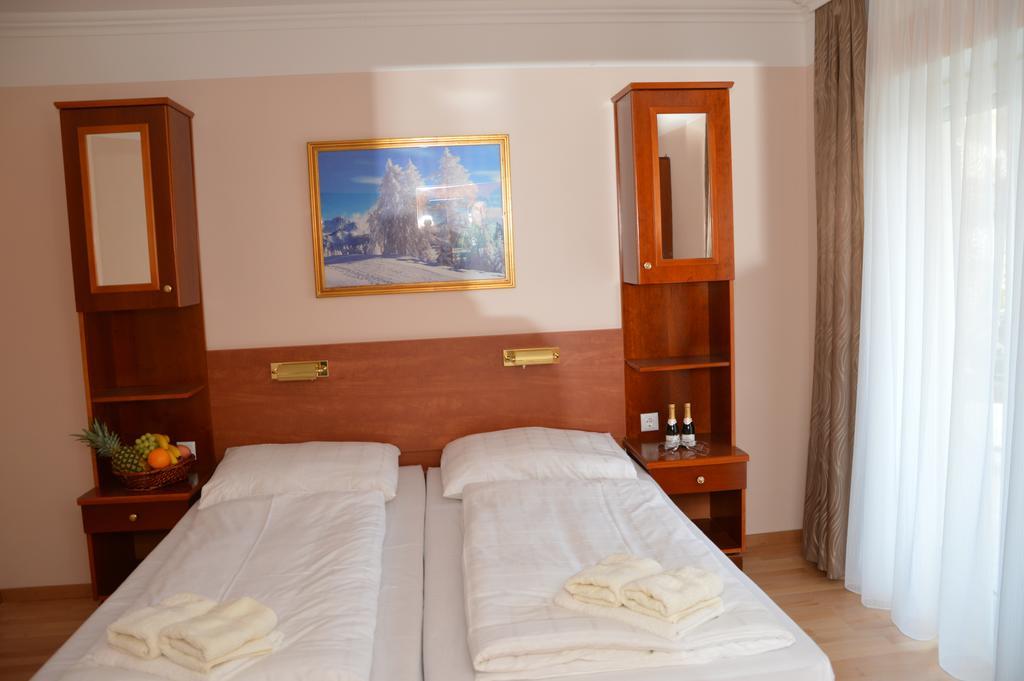 Private Room Pyrkerstrasse Bad Hofgastein Room photo